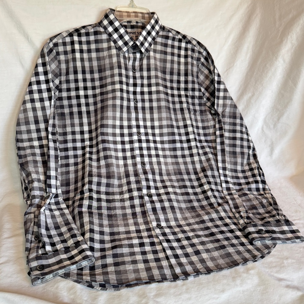 Express Men's Monochrome Plaid Shirt - Picture 3 of 4